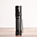 Review đèn pin Sofirn SP35: 2000 Lumens, pin 21700