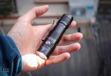 Review Fenix PD26R ACE: đèn pin chiến thuật 1300 Lumens, có thể lập trình