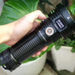 Review Fenix LR50R V2.0: đèn pin chuyên dụng cho người chuyên nghiệp!